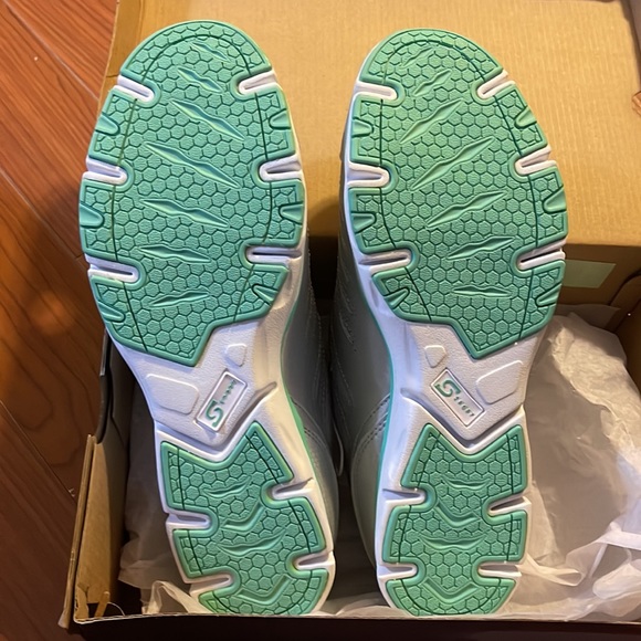 Sport Designed by Skecher - Picture 7 of 12